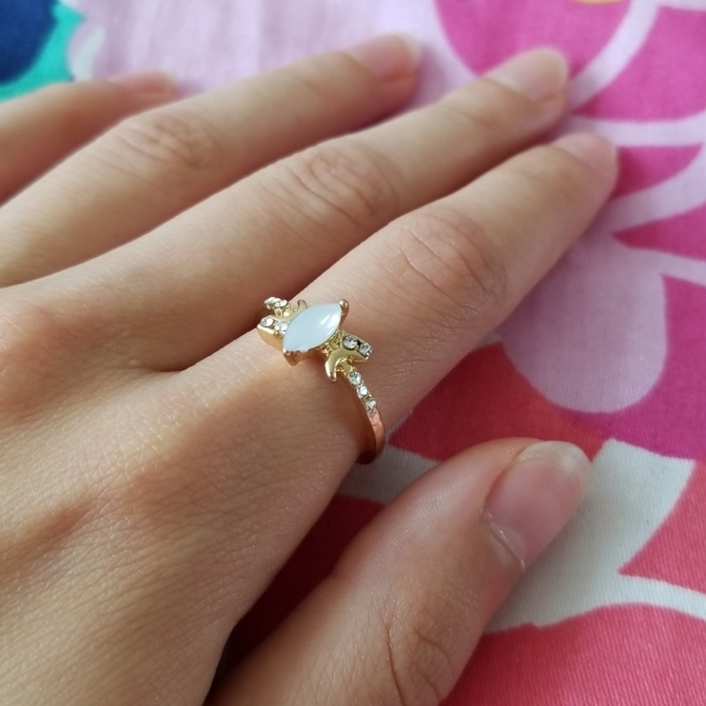 Goddess Crescent Moon Ring - Picture 4 of 4